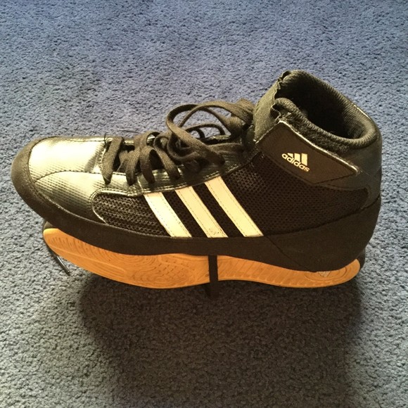 Adidas | wrestling shoes | youth 7.5 - Picture 6 of 7